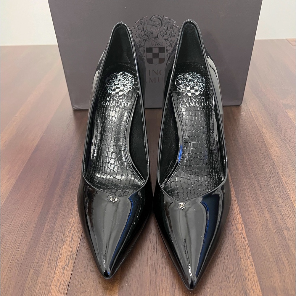 Vince Camuto Black Patent Leather Pumps SIZE 8M